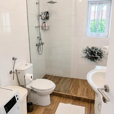 Franov With Pool, 10 Min From The Old Town Of Ferienhaus