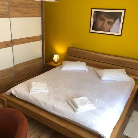 Ferienhaus Franov With Pool, 10 Min From The Old Town Of