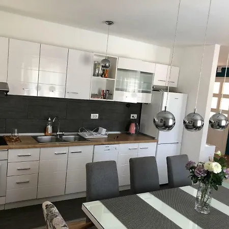 Franov With Pool, 10 Min From The Old Town Of Zadar