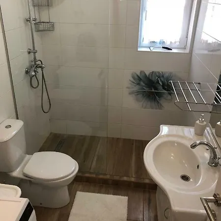 Tatil Evi Franov With Pool, 10 Min From The Old Town Of