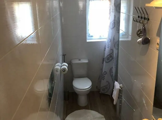 بيت للعطل Franov With Pool, 10 Min From The Old Town Of *