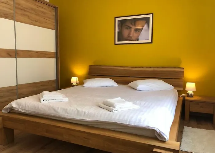 Franov With Pool, 10 Min From The Old Town Of *